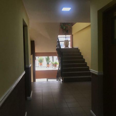 Hotel Bulevard Дробета-Турну Северин Екстериор снимка